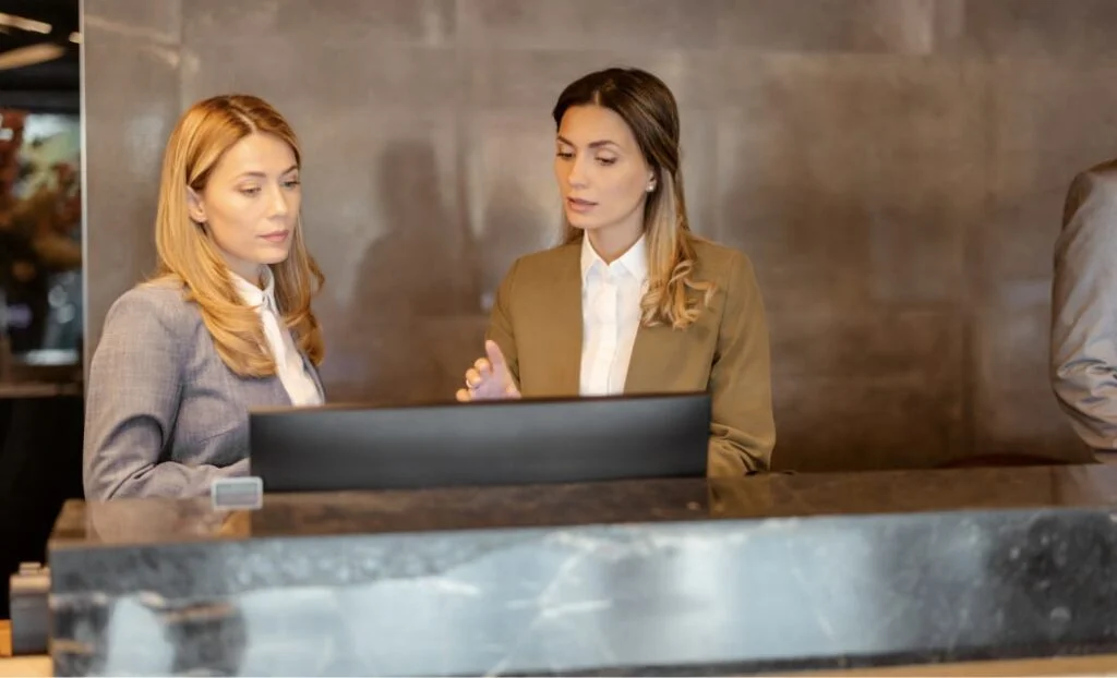 برامج إدارة الفنادق